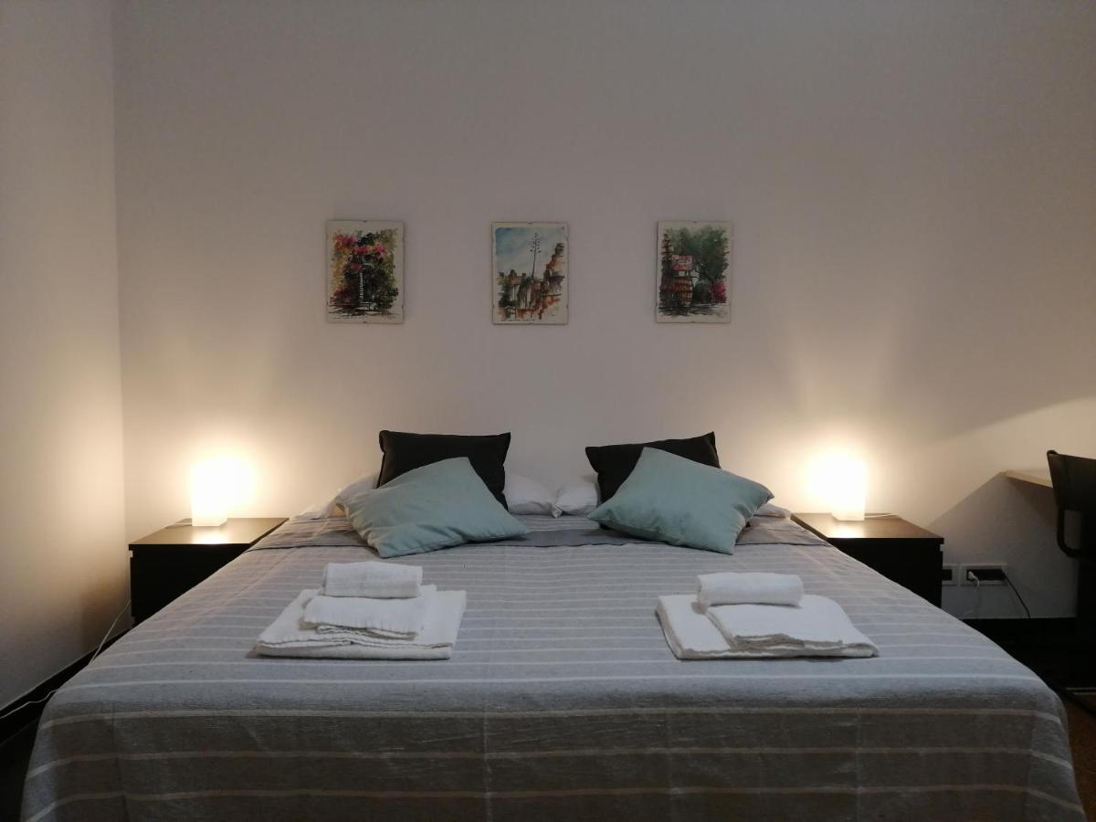 A Home In Genova Rooms & Suites Bagian luar foto